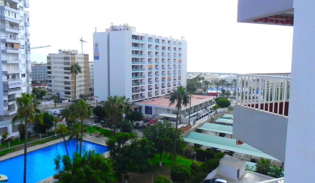 In Calle Tamarindos, 1 *